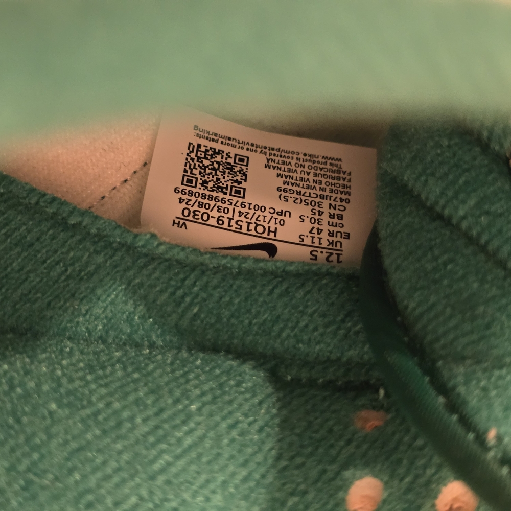 Nike Dunk Low Green White Suede Sneakers - Picture 8 of 10